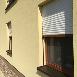 Předokenní rolety26