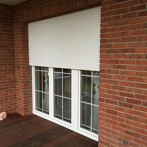 Předokenní rolety32