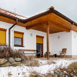 Předokenní rolety42