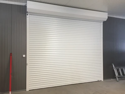 rolovací vrata bílá