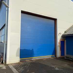 Sekční průmyslová vrata 16