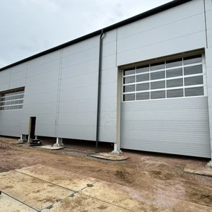 Sekční průmyslová vrata 17