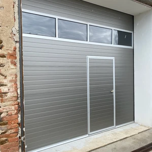 Sekční průmyslová vrata 24