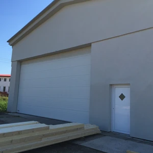 Sekční průmyslová vrata 57