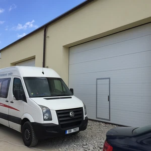 Sekční průmyslová vrata 62