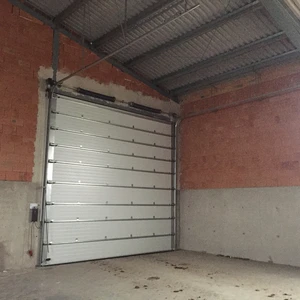 Sekční průmyslová vrata 64