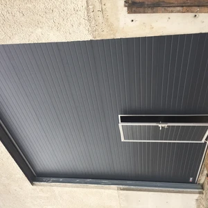 Sekční průmyslová vrata 67